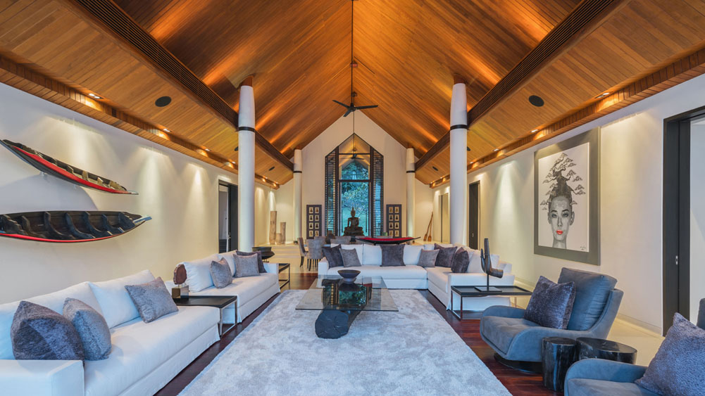 Naam Sawan - Palatial living and dining area